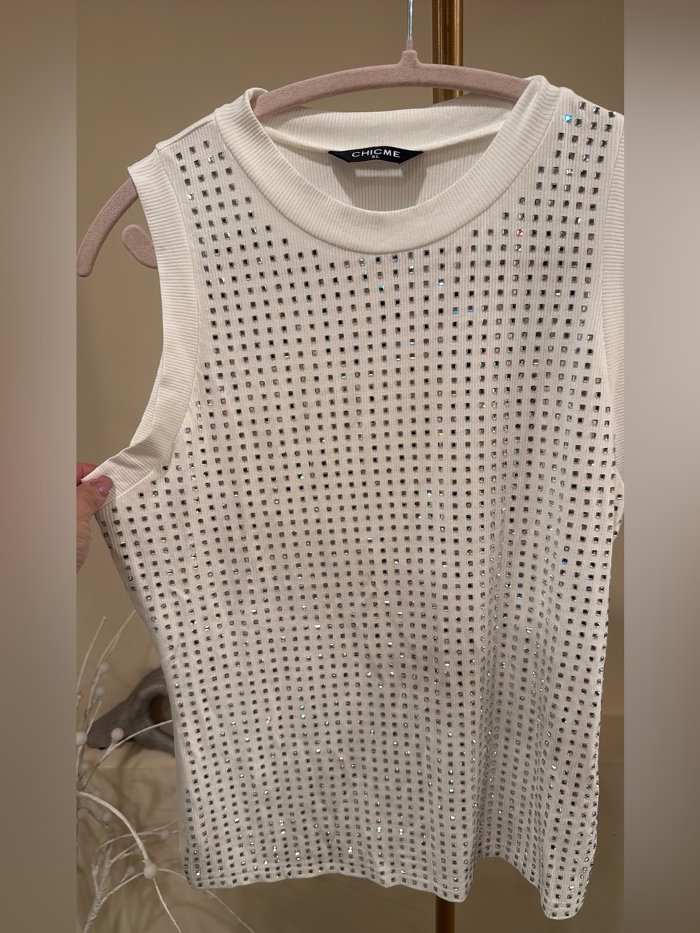 chic Sleeveless Tank Top with Rhinestone Grid